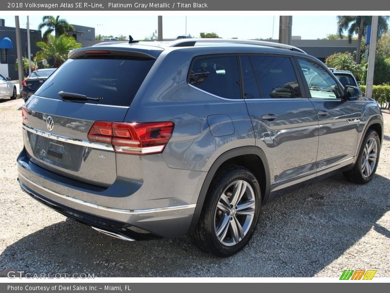 Platinum Gray Metallic / Titan Black 2018 Volkswagen Atlas SE R-Line