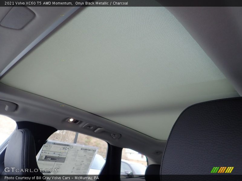 Onyx Black Metallic / Charcoal 2021 Volvo XC60 T5 AWD Momentum