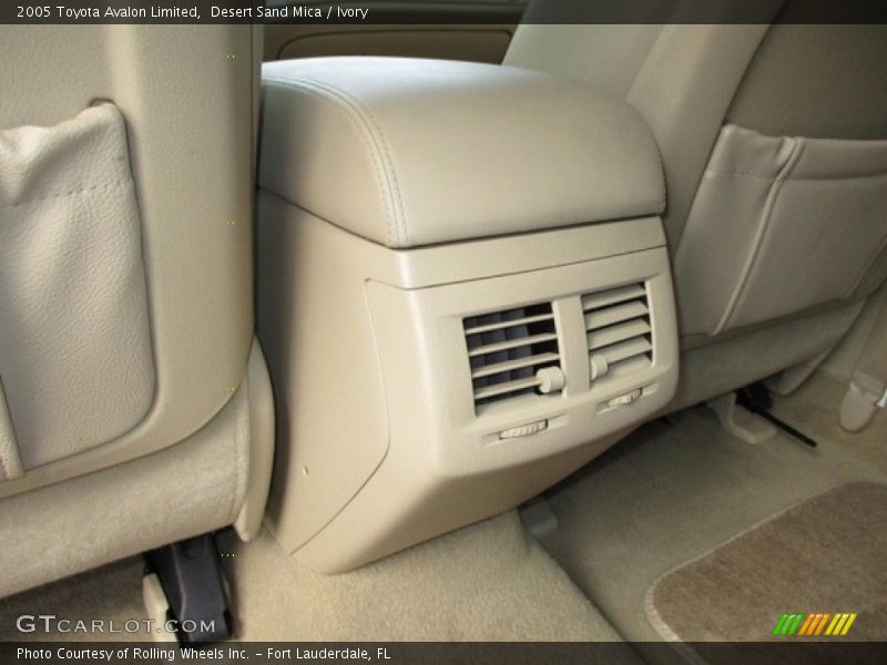 Desert Sand Mica / Ivory 2005 Toyota Avalon Limited