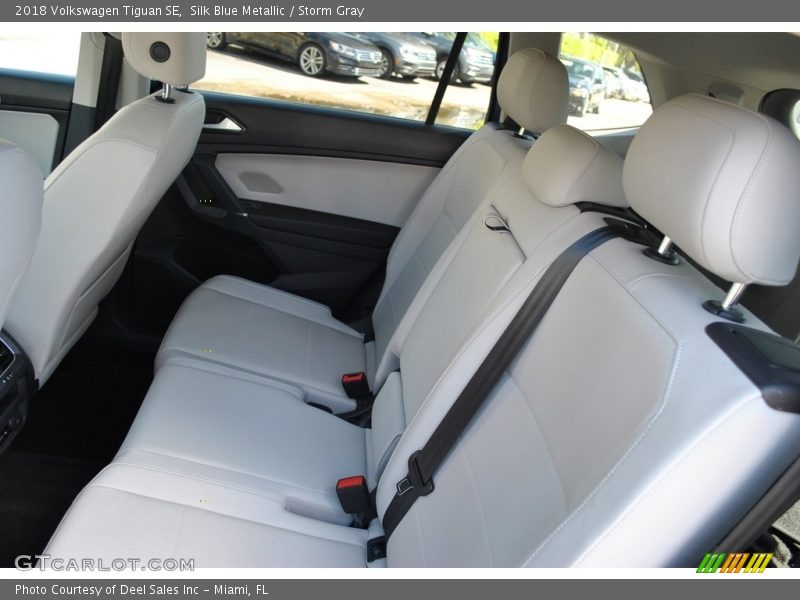 Silk Blue Metallic / Storm Gray 2018 Volkswagen Tiguan SE