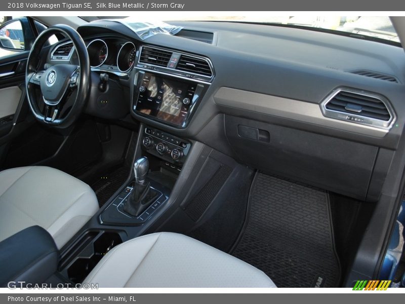 Silk Blue Metallic / Storm Gray 2018 Volkswagen Tiguan SE