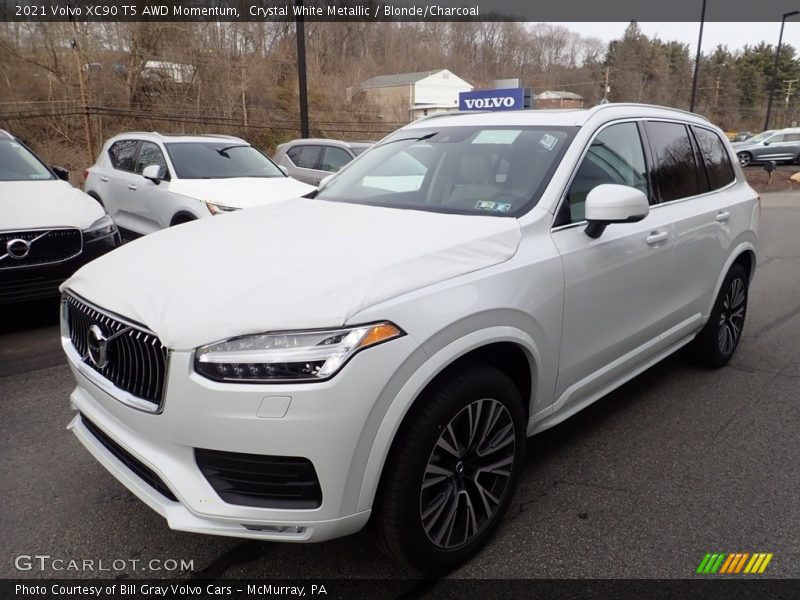 Crystal White Metallic / Blonde/Charcoal 2021 Volvo XC90 T5 AWD Momentum