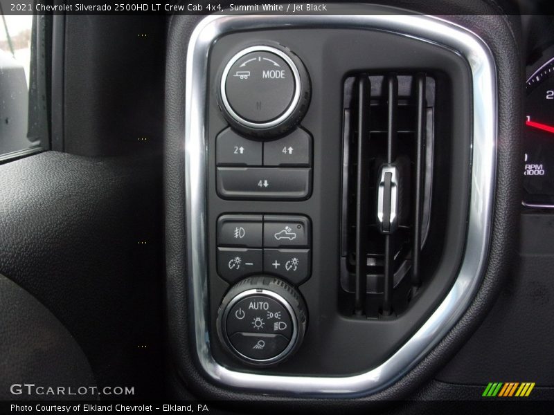 Summit White / Jet Black 2021 Chevrolet Silverado 2500HD LT Crew Cab 4x4