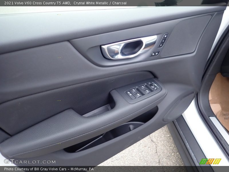 Door Panel of 2021 V60 Cross Country T5 AWD