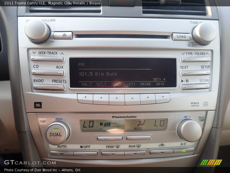 Magnetic Gray Metallic / Bisque 2011 Toyota Camry XLE