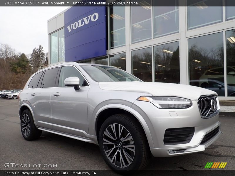 Bright Silver Metallic / Blonde/Charcoal 2021 Volvo XC90 T5 AWD Momentum