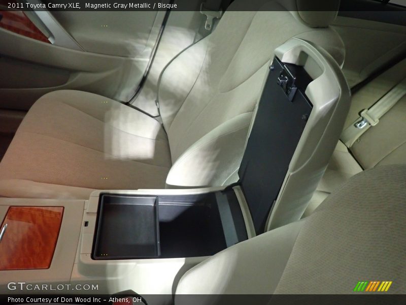 Magnetic Gray Metallic / Bisque 2011 Toyota Camry XLE