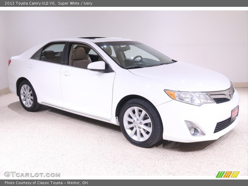 Super White / Ivory 2013 Toyota Camry XLE V6