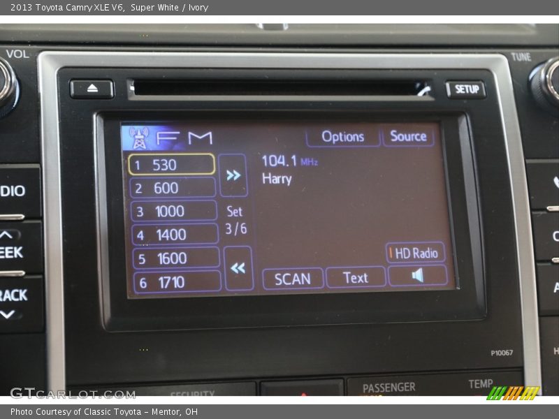 Super White / Ivory 2013 Toyota Camry XLE V6