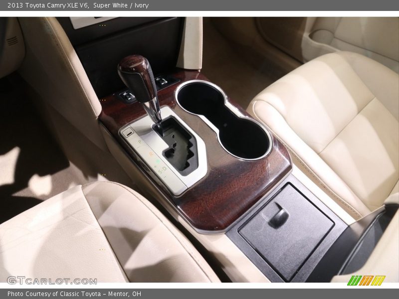 Super White / Ivory 2013 Toyota Camry XLE V6