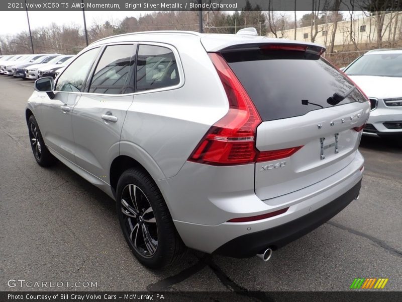 Bright Silver Metallic / Blonde/Charcoal 2021 Volvo XC60 T5 AWD Momentum