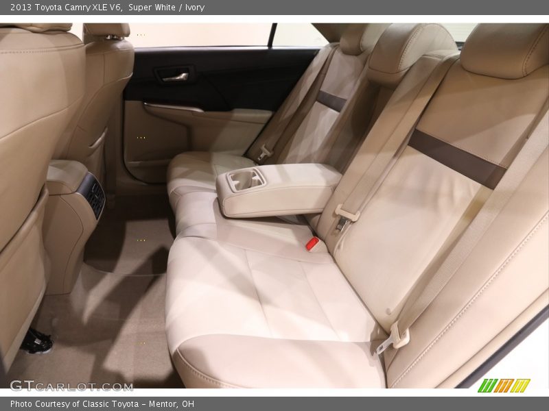 Super White / Ivory 2013 Toyota Camry XLE V6
