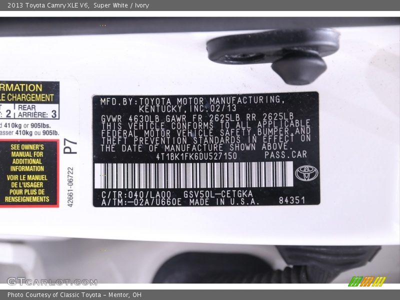 Super White / Ivory 2013 Toyota Camry XLE V6