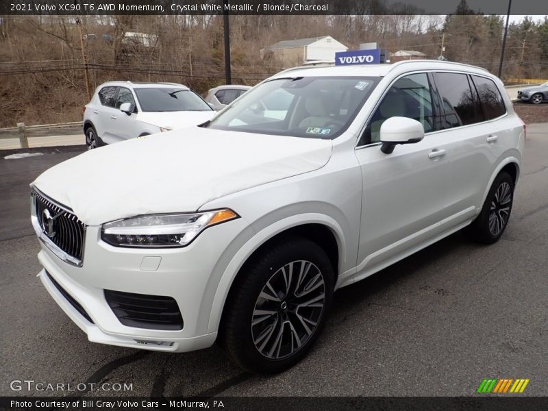 Crystal White Metallic / Blonde/Charcoal 2021 Volvo XC90 T6 AWD Momentum