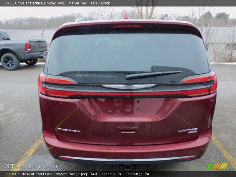 Velvet Red Pearl / Black 2021 Chrysler Pacifica Limited AWD