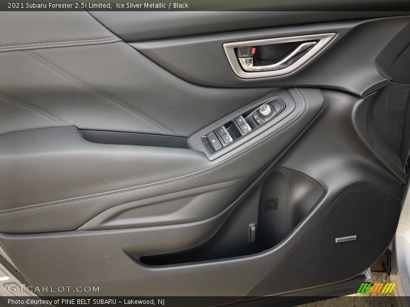 Ice Silver Metallic / Black 2021 Subaru Forester 2.5i Limited