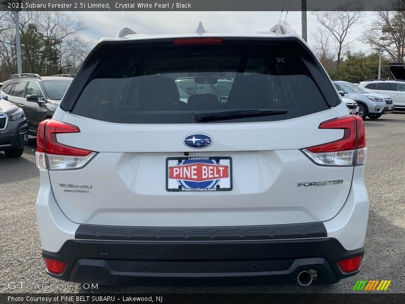 Crystal White Pearl / Black 2021 Subaru Forester 2.5i Limited