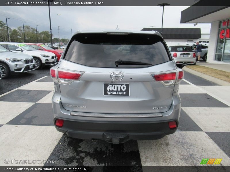 Silver Sky Metallic / Ash 2015 Toyota Highlander XLE AWD