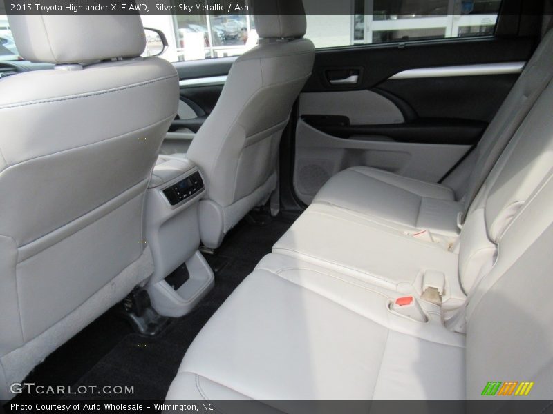 Silver Sky Metallic / Ash 2015 Toyota Highlander XLE AWD
