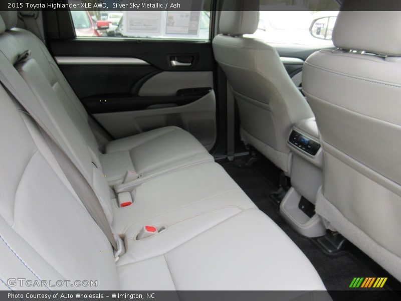 Silver Sky Metallic / Ash 2015 Toyota Highlander XLE AWD