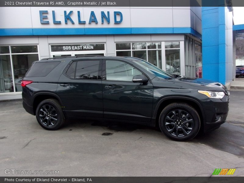 Graphite Metallic / Jet Black 2021 Chevrolet Traverse RS AWD
