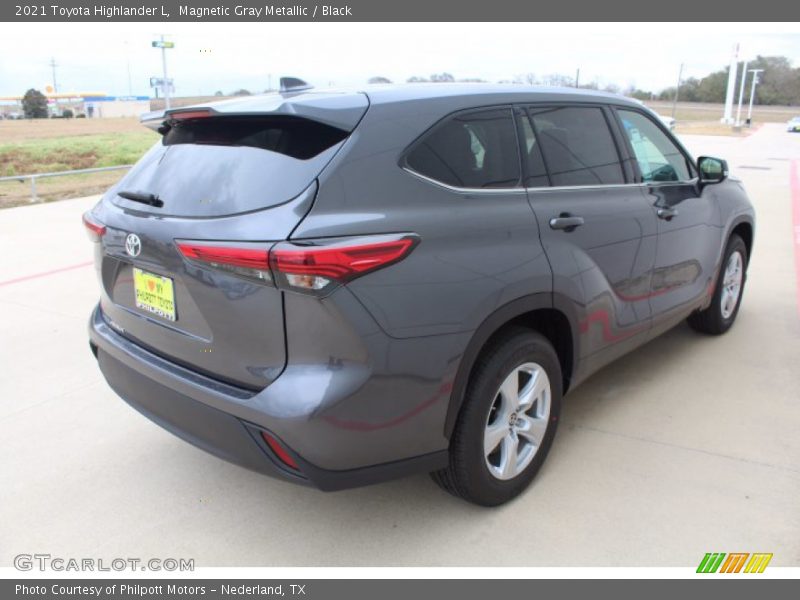 Magnetic Gray Metallic / Black 2021 Toyota Highlander L