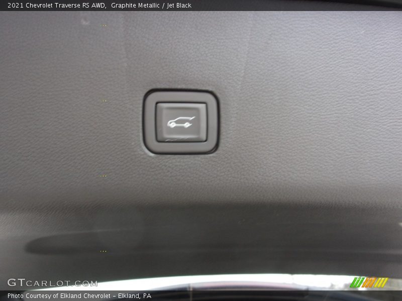 Graphite Metallic / Jet Black 2021 Chevrolet Traverse RS AWD