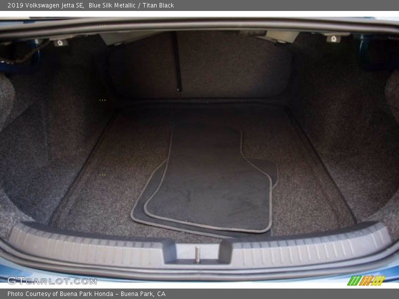 Blue Silk Metallic / Titan Black 2019 Volkswagen Jetta SE