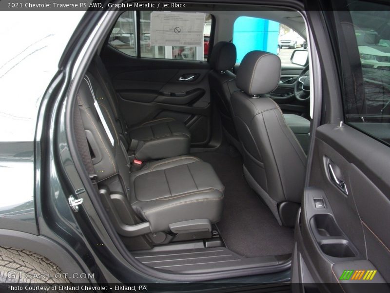 Graphite Metallic / Jet Black 2021 Chevrolet Traverse RS AWD