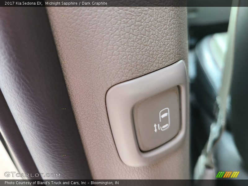 Midnight Sapphire / Dark Graphite 2017 Kia Sedona EX