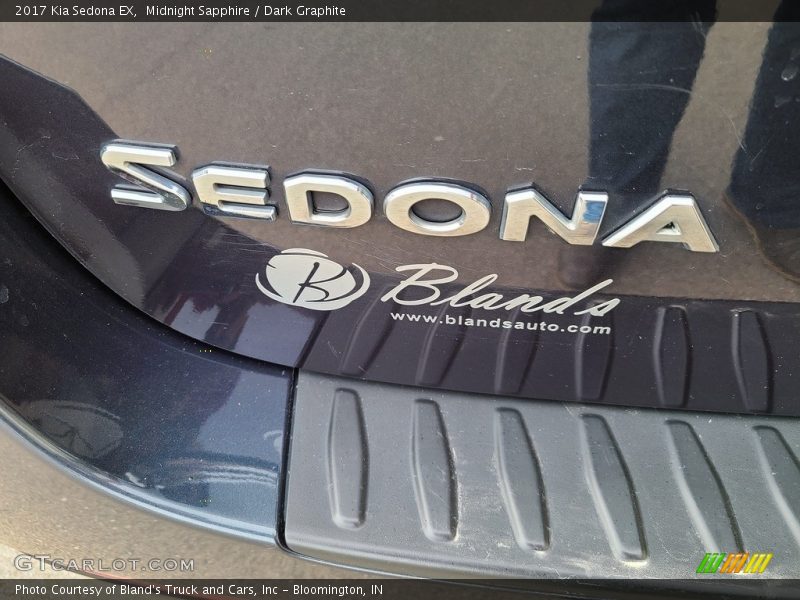 Midnight Sapphire / Dark Graphite 2017 Kia Sedona EX