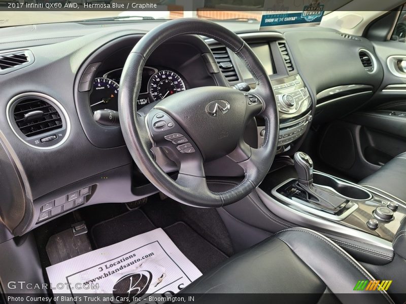 Dashboard of 2017 QX60 AWD