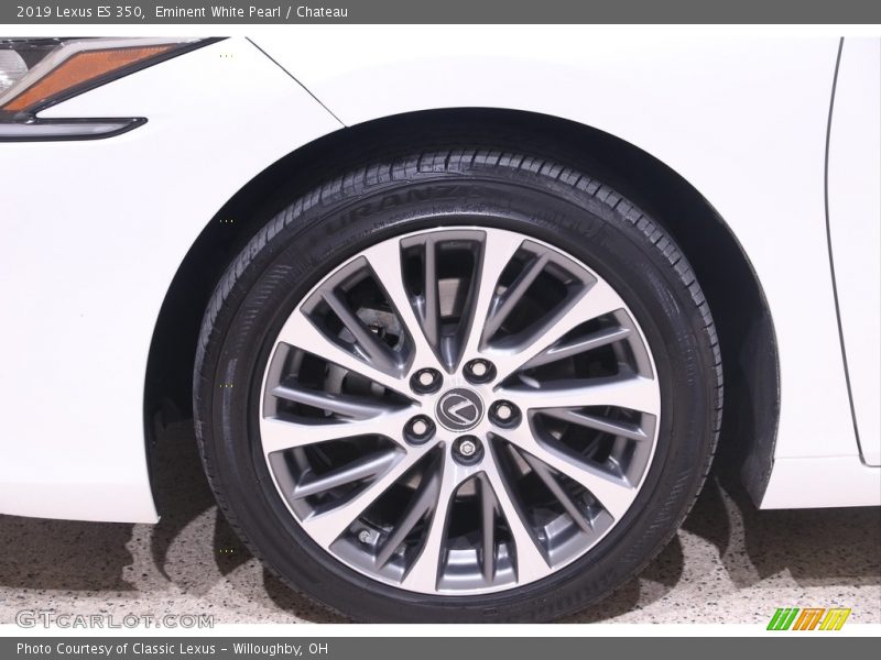 Eminent White Pearl / Chateau 2019 Lexus ES 350