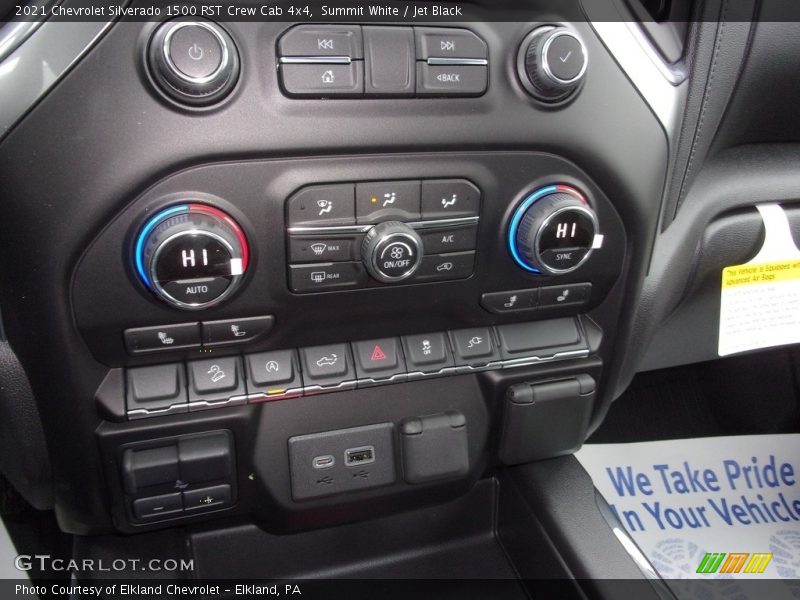 Summit White / Jet Black 2021 Chevrolet Silverado 1500 RST Crew Cab 4x4