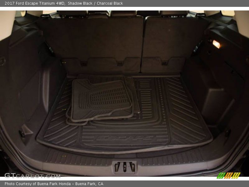 Shadow Black / Charcoal Black 2017 Ford Escape Titanium 4WD