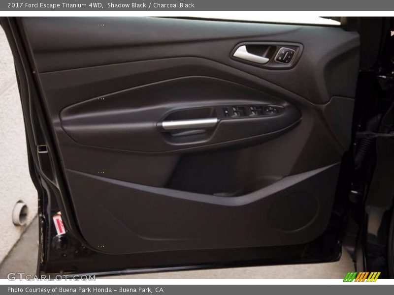 Shadow Black / Charcoal Black 2017 Ford Escape Titanium 4WD