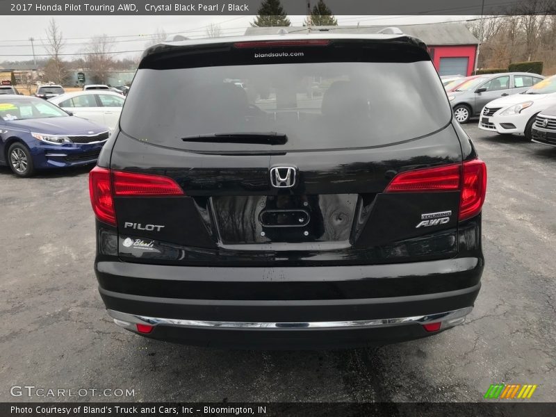 Crystal Black Pearl / Black 2017 Honda Pilot Touring AWD