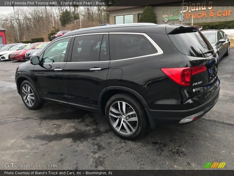Crystal Black Pearl / Black 2017 Honda Pilot Touring AWD