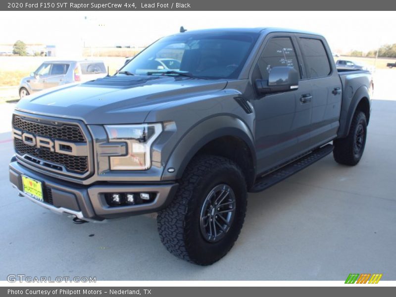 Front 3/4 View of 2020 F150 SVT Raptor SuperCrew 4x4