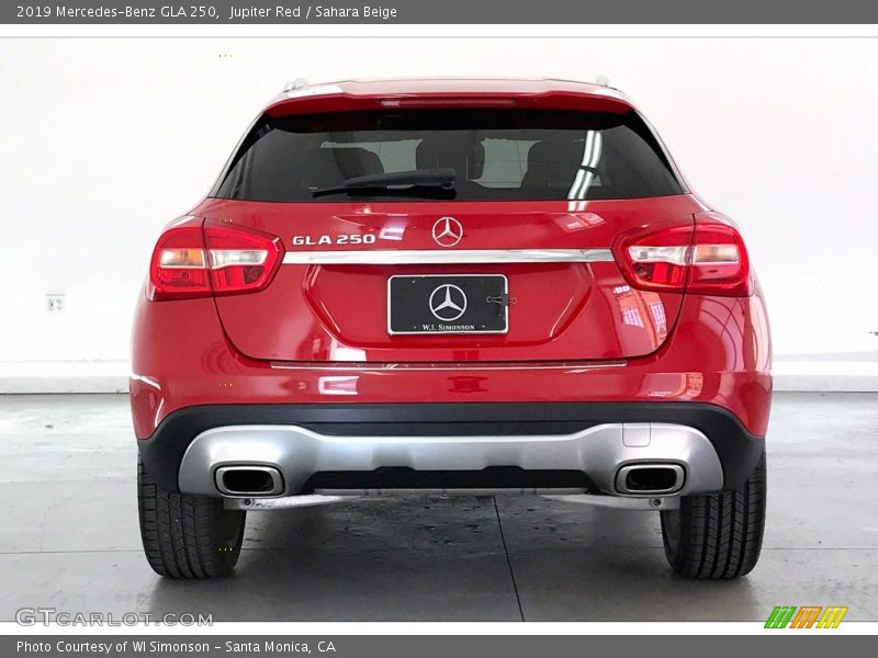 Jupiter Red / Sahara Beige 2019 Mercedes-Benz GLA 250