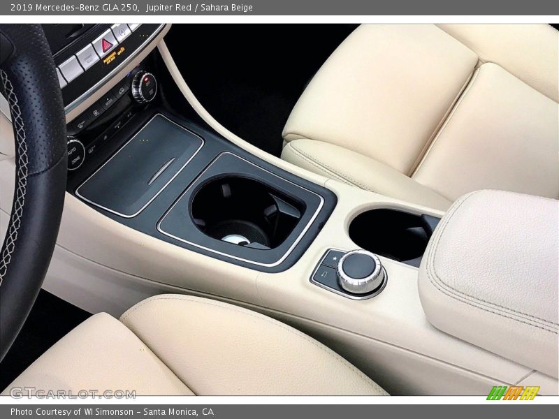 Jupiter Red / Sahara Beige 2019 Mercedes-Benz GLA 250