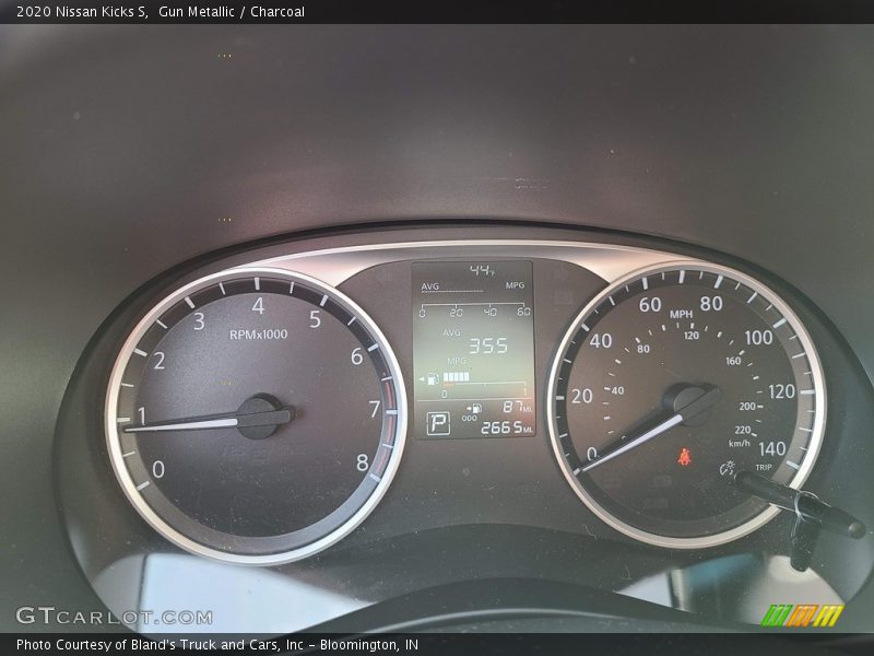 Gun Metallic / Charcoal 2020 Nissan Kicks S