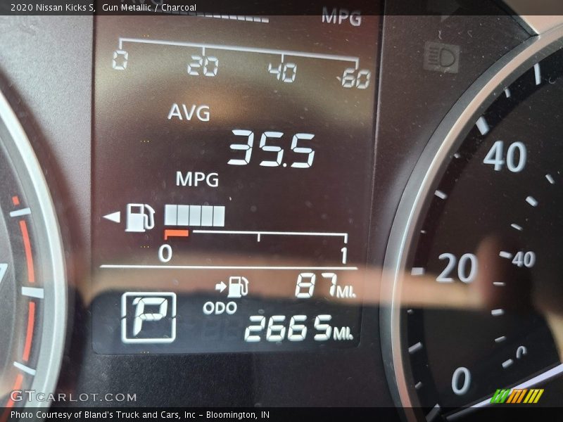 Gun Metallic / Charcoal 2020 Nissan Kicks S