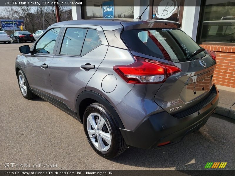Gun Metallic / Charcoal 2020 Nissan Kicks S