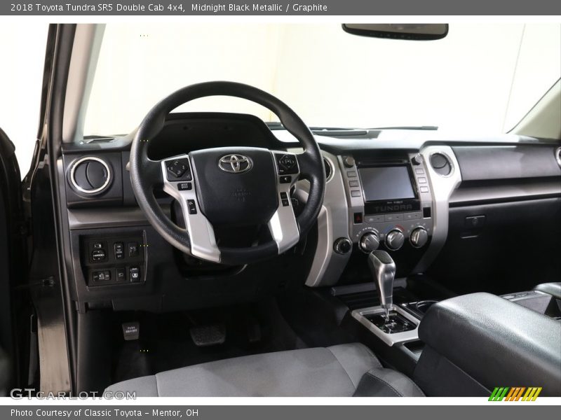 Midnight Black Metallic / Graphite 2018 Toyota Tundra SR5 Double Cab 4x4