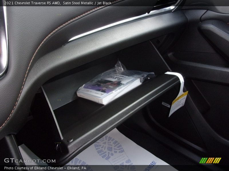 Satin Steel Metallic / Jet Black 2021 Chevrolet Traverse RS AWD