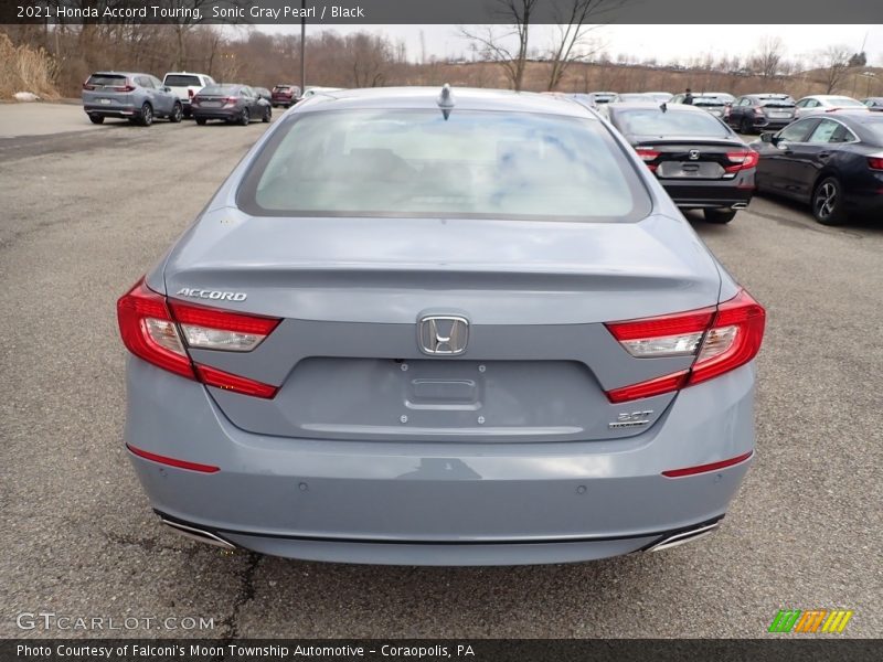 Sonic Gray Pearl / Black 2021 Honda Accord Touring