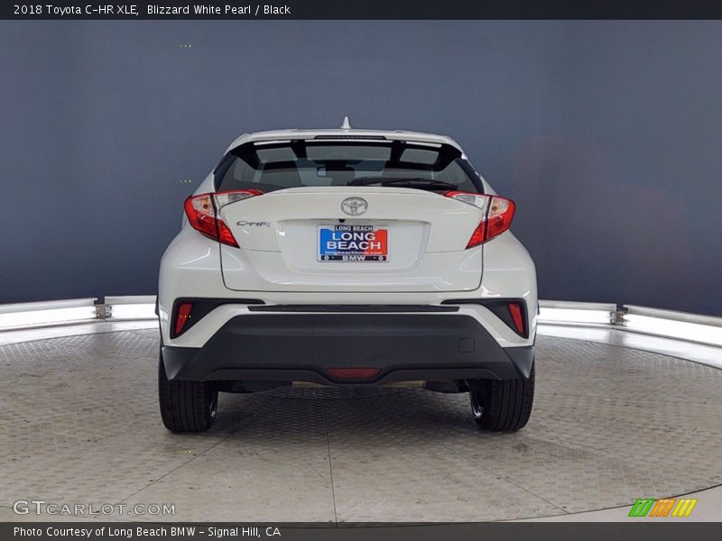 Blizzard White Pearl / Black 2018 Toyota C-HR XLE