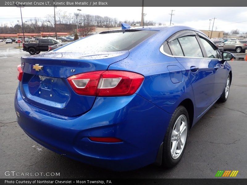 Kinetic Blue Metallic / Jet Black 2017 Chevrolet Cruze LT
