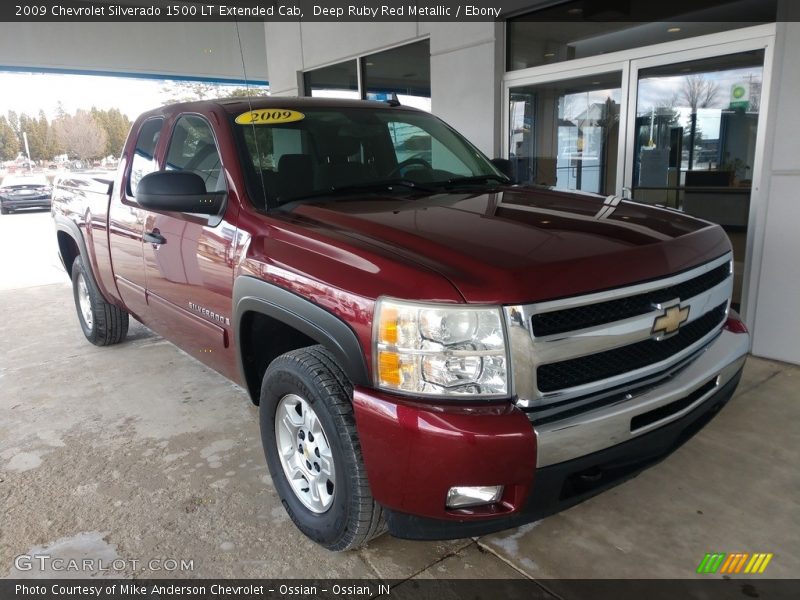 Front 3/4 View of 2009 Silverado 1500 LT Extended Cab